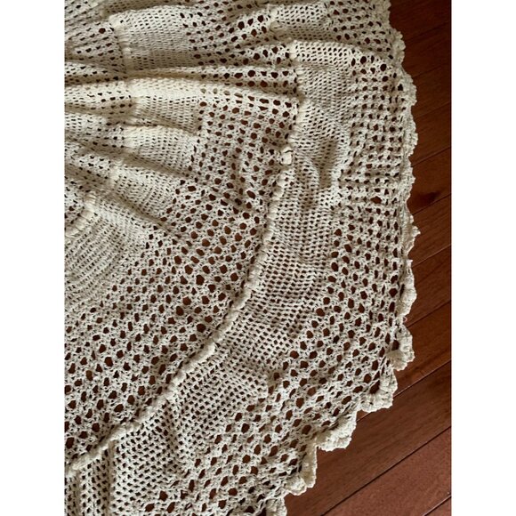 Handmade Round Crochet Lace Doily 56" Cream Cotton Home Decor - Picture 4 of 10